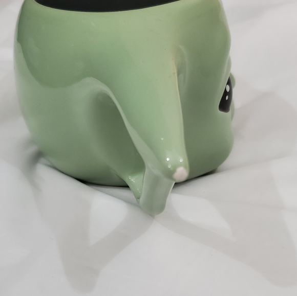 2 Mandalorian Mugs - Picture 4 of 7